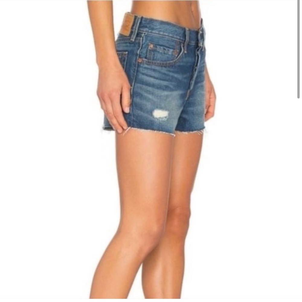 Levi’s 501 High Rise Button Fly Jean Short in California Tide Blue size 26